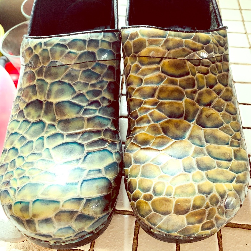 Women’s danskos size 40